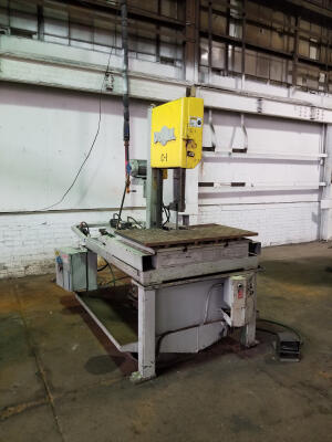 1" DoAll #U-1421 Vertical Bandsaw