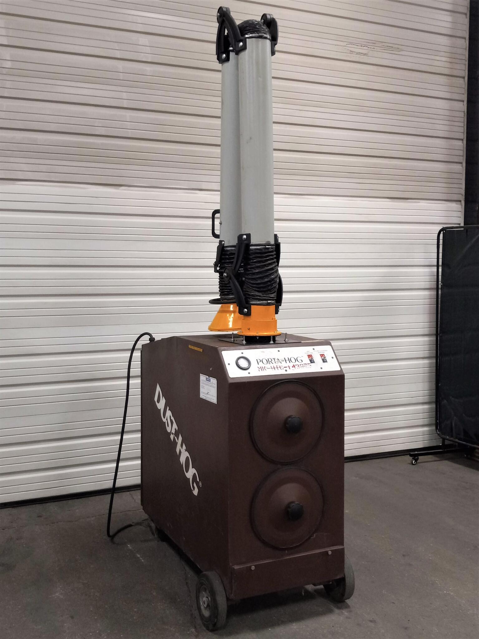 1,100 cfm UAS Dust-Hog #FPH2-2 Fume Collection Dust Collector